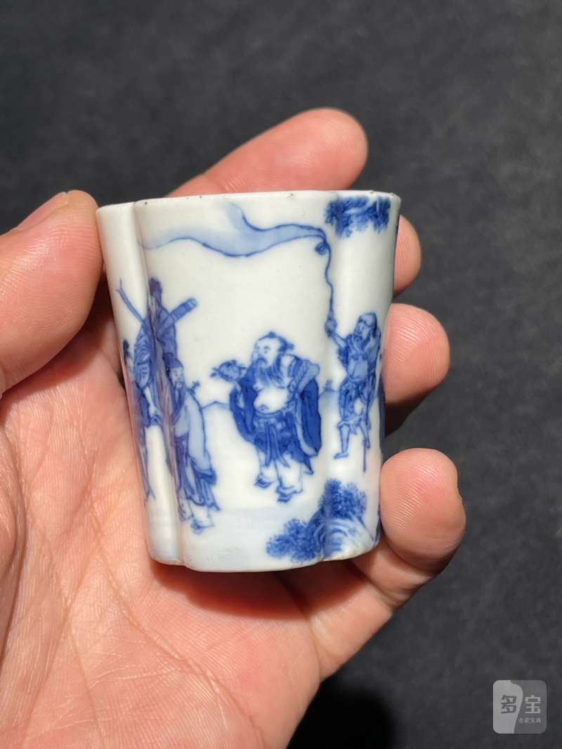 清乾隆 青花八仙人物纹海棠杯 - 图3